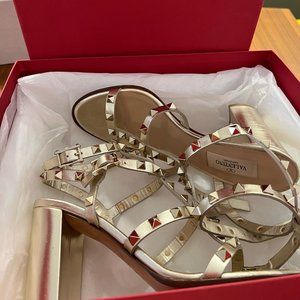 Valentino ROCKSTUD METALLIC CALFSKIN LEATHER ANKLE STRAP SANDAL 90 MM